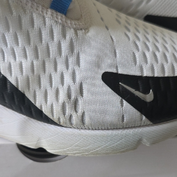 Nike Air Max 270 White and Blue Athletic Shoes - Picture 8 of 9